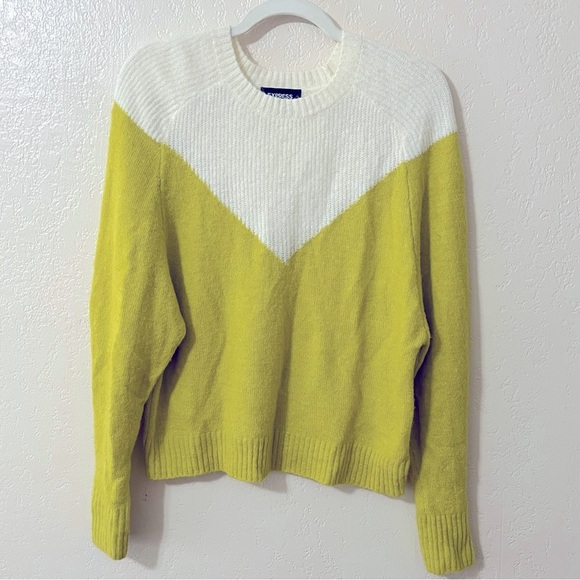 Express Women Bi color Sweater, size L - Picture 2 of 6